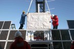 2007-12-05b Payload being attached to Boss for Hang Test